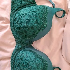 Victoria's secret bra packet